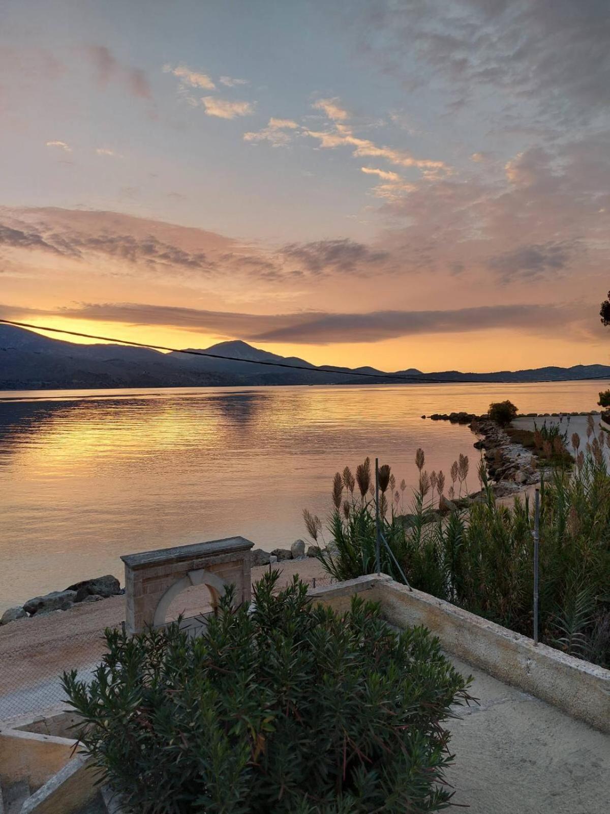 Apollonides Seafront Villa 2 Melete Lixouri Extérieur photo